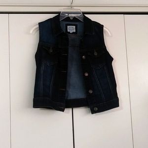 Junior/womens denim vest
